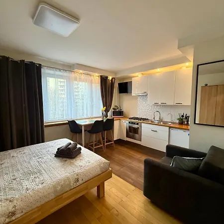 Apartment A&y Chopin Airport Pienkowskiego B Warsaw